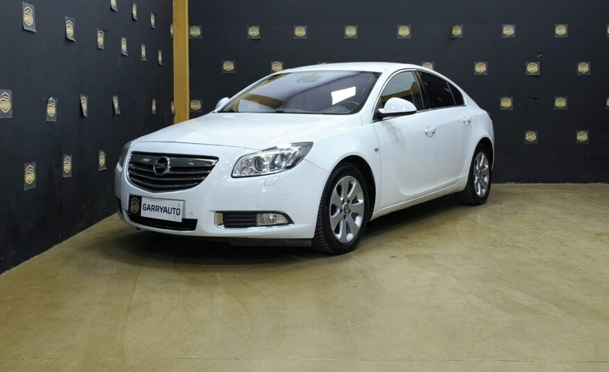 OPEL INSIGNIA SPORT TURBO 4X4