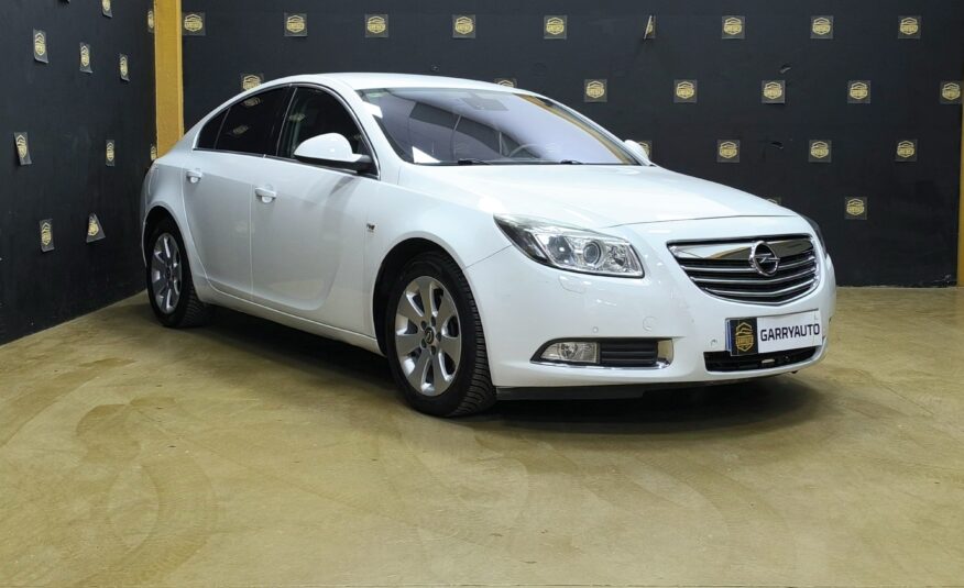 OPEL INSIGNIA SPORT TURBO 4X4