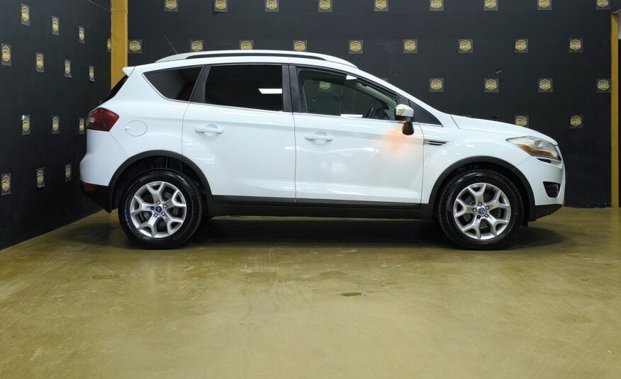 FORD Kuga 4WD TREND