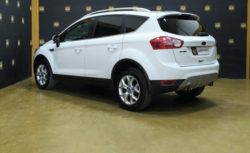 FORD Kuga 4WD TREND