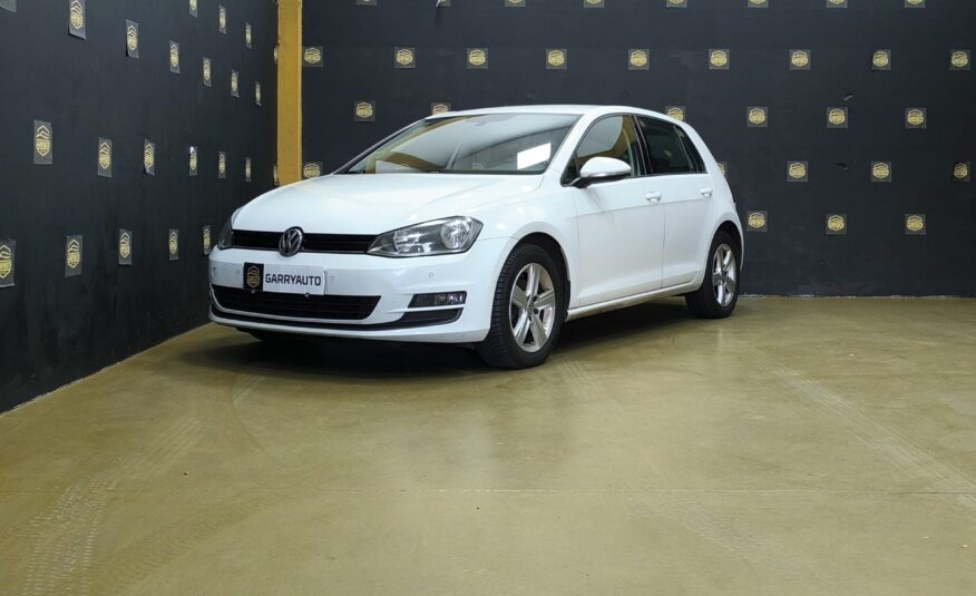 VOLKSWAGEN GOLF VII ADVANCE BLUEMOTION